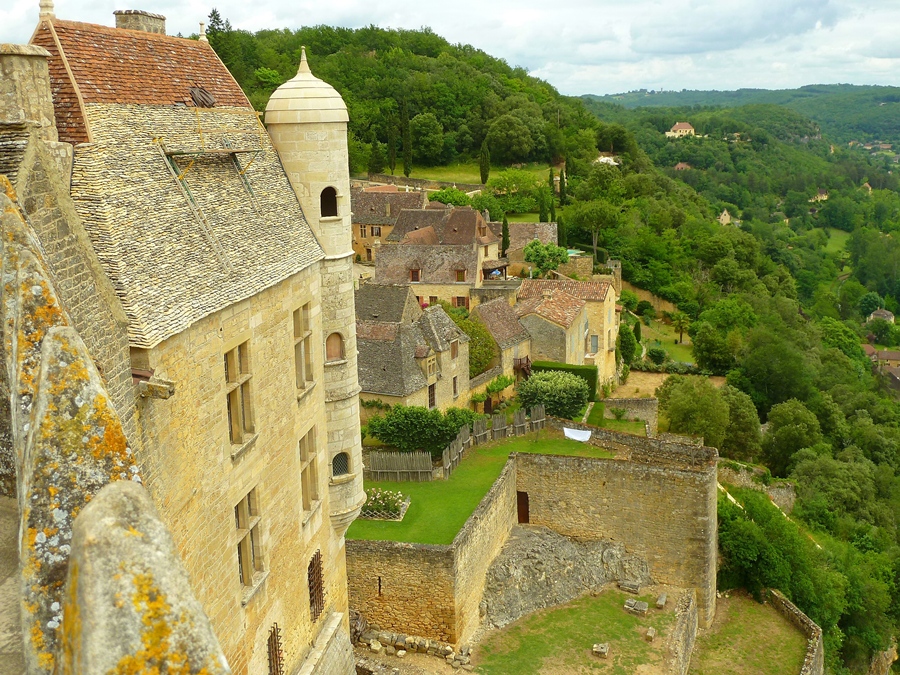 Beynac castle view
